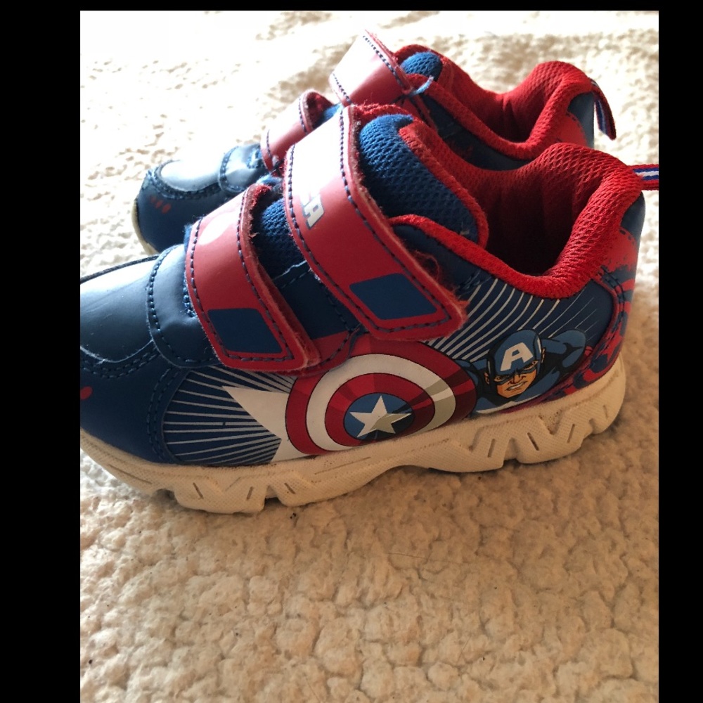 Avengers Captain America toddler boy sneakers